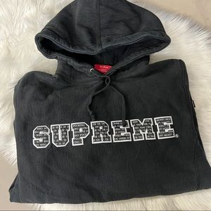 AUTHENTIC SUPREME HOODIE